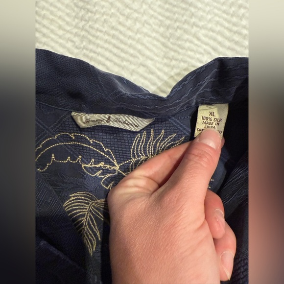 Tommy Bahama silk Navy Blue Short Sleeve Button-Up Shirt size XL - Picture 3 of 7